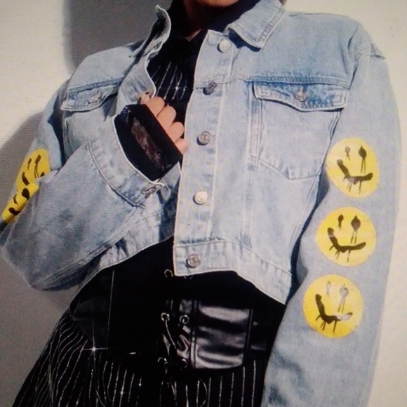 Azalea Wang Jackets & Blazers - BAD JOKE CROPPED DENIM JACKET SIZE: MEDIUM